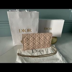LADY DIOR POUCH in powder pink